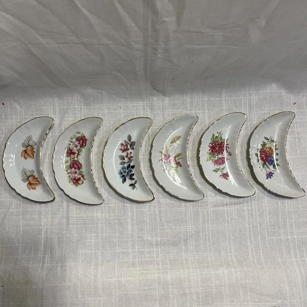 VTG  Chadwick Crescent Bone Dish With Floral Design, Gold Trim. Set Of 6